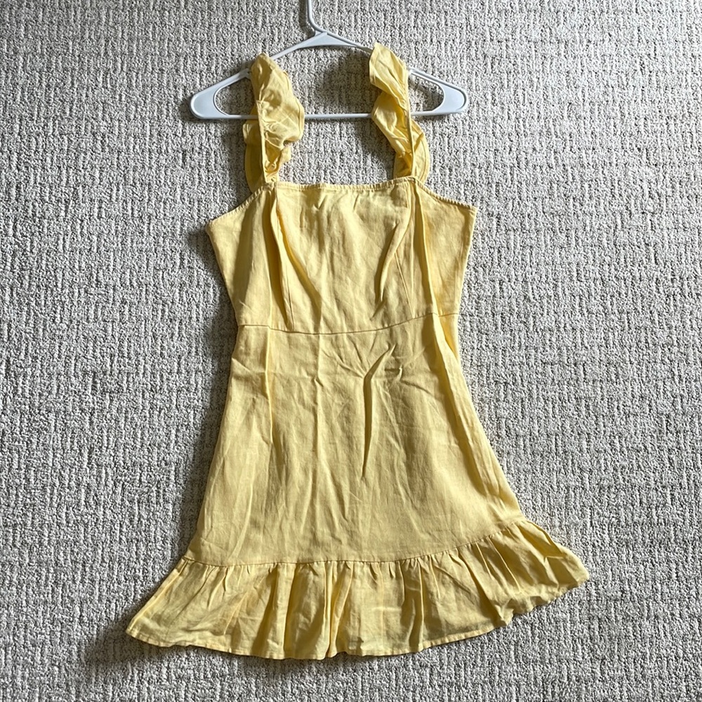 Fun yellow dress